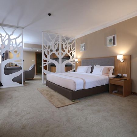 Mado Hotel Addis Ababa Exterior photo