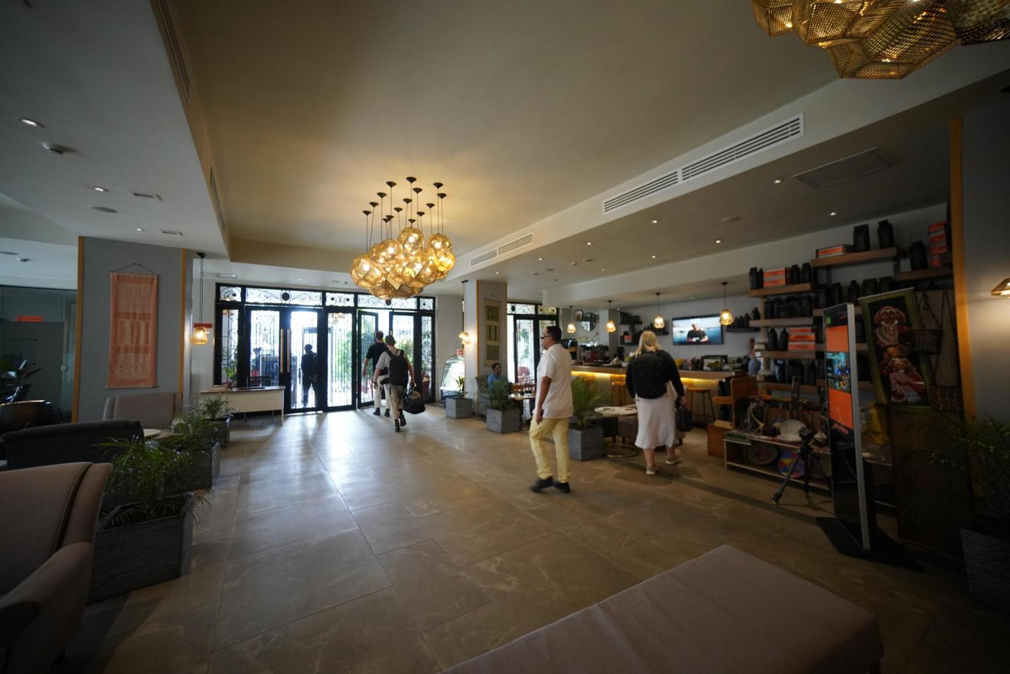 Mado Hotel Addis Ababa Exterior photo